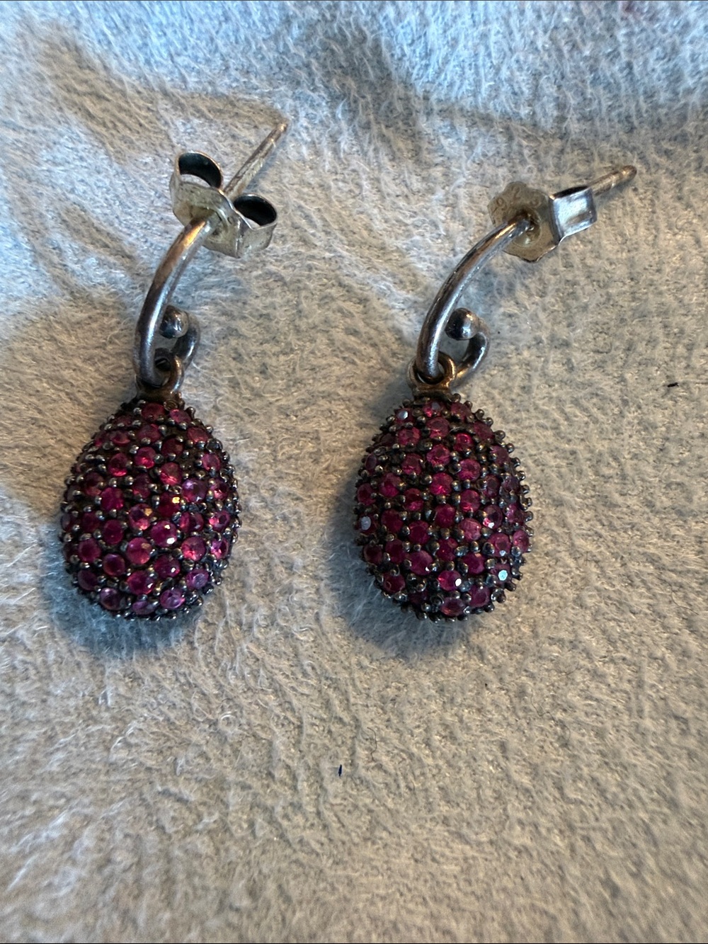 Links of London Pink sapphire Pavé Teardrop Earrings and Ring set